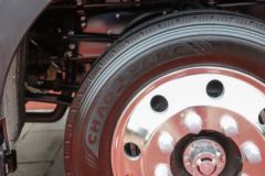 江淮 格尔发A5XⅢ中卡 300马力 4X2 9.8米AMT自动档翼开启厢式载货车(HFC5181XYKP2K2A70S)