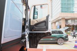 星耀X7&nbsp;牵引车驾驶室                                               图片