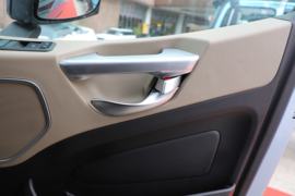 星耀X7&nbsp;牵引车驾驶室                                               图片