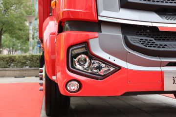 ���� �����A5LIII�п� 245���� 4X2 10����������ʽ�ػ���ͼƬ