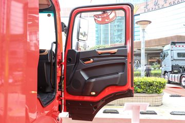 ���� �����A5LIII�п� 245���� 4X2 10����������ʽ�ػ���ͼƬ