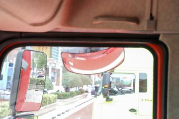 ���� �����A5LIII�п� 245���� 4X2 10����������ʽ�ػ���ͼƬ
