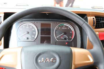 ���� �����A5LIII�п� 245���� 4X2 10����������ʽ�ػ���ͼƬ