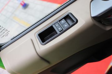 ���� �����K5W�ؿ� ���ذ� 390���� 8X4 5.6����ж��(HFC3311P1K7H38S)ͼƬ