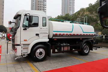 格尔发A5&nbsp;洒水车/喷洒车外观图片