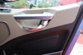 星耀X7&nbsp;冷藏车驾驶室图片