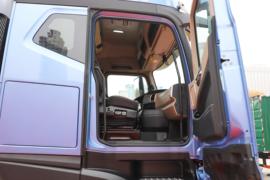 星耀X7&nbsp;冷藏车驾驶室图片