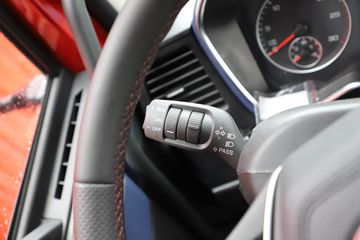 һ����� J6V 510���� 8X4 9.4��LNG��դʽ�ػ���(CA5310CCYP66M25L7T4E6)ͼƬ