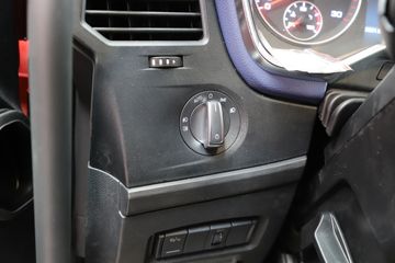 һ����� J6V 510���� 8X4 9.4��LNG��դʽ�ػ���(CA5310CCYP66M25L7T4E6)ͼƬ