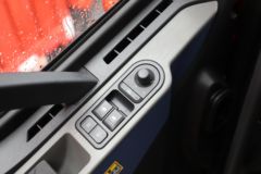 一汽解放 J6V 510马力 8X4 9.4米LNG仓栅式载货车(CA5310CCYP66M25L7T4E6)