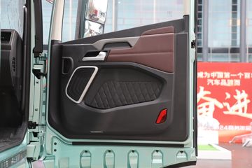 �ൺ��� ӥ; ����� 600���� 6X4 LNG�Զ���ǣ����(Һ��)(CA4257P35K18T1NE6A80)ͼƬ