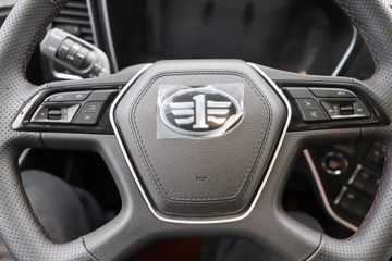 �ൺ��� ӥ; ����� 600���� 6X4 LNG�Զ���ǣ����(Һ��)(CA4257P35K18T1NE6A80)ͼƬ