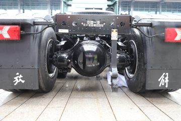 �ൺ��� ӥ; ����� 600���� 6X4 LNG�Զ���ǣ����(Һ��)(CA4257P35K18T1NE6A80)ͼƬ