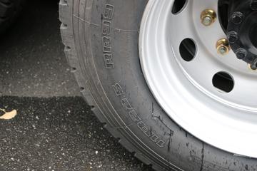 �ൺ��� JK6 ��·�������� 320���� 8X4 6.2����ж��ͼƬ