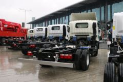 解放 领途 4.5T 4.16米单排插电式混合动力厢式轻卡14kWh