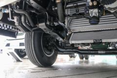 解放 领途 4.5T 4.16米单排插电式混合动力厢式轻卡14kWh