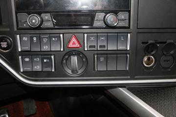 �ൺ��� ӥ; ����� 620���� 8X4 9.5��AMT�Զ�����س�(Һ��)ͼƬ