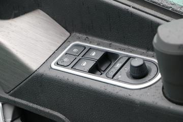 �ൺ��� ӥ; ����� 620���� 8X4 9.5��AMT�Զ�����س�(Һ��)ͼƬ