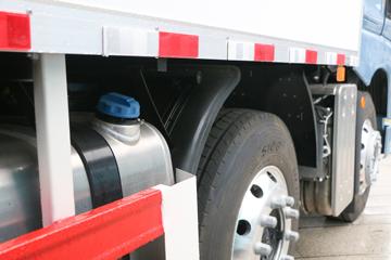 �ൺ��� ӥ; ����� 620���� 8X4 9.5��AMT�Զ�����س�(Һ��)ͼƬ