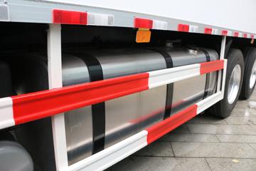 �ൺ��� ӥ; ����� 620���� 8X4 9.5��AMT�Զ�����س�(Һ��)ͼƬ