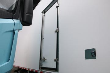 �ൺ��� ӥ; ����� 620���� 8X4 9.5��AMT�Զ�����س�(Һ��)ͼƬ