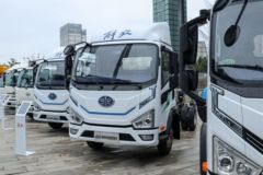 解放 虎6G中体 4.5T 4.2米单排纯电动栏板轻卡(CA1048P40L2BEVA85)100.46kWh