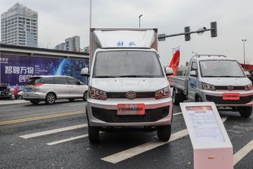 E90&nbsp;电动载货车外观图片