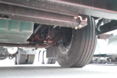 一汽解放 J7重卡 600马力 6X4 LNG自动档牵引车(液缓)(速比3.417)(CA4250P77M26T1A1E6)