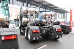 一汽解放 J6V重卡 领航版 600马力 6X4 LNG自动档牵引车(液缓)(CA4250P66M25T1A3E6)