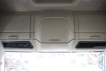 һ����� J6V�ؿ� �캽�� 600���� 6X4 LNG�Զ���ǣ����(Һ��)(CA4250P66M25T1A3E6)ͼƬ