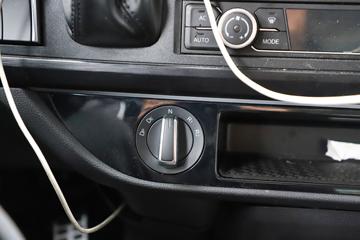 һ����� J6V�ؿ� �캽�� 600���� 6X4 LNG�Զ���ǣ����(Һ��)(CA4250P66M25T1A3E6)ͼƬ