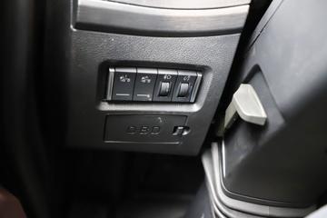 һ����� J6V�ؿ� �캽�� 600���� 6X4 LNG�Զ���ǣ����(Һ��)(CA4250P66M25T1A3E6)ͼƬ