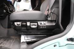 一汽解放 J6V重卡 领航版 600马力 6X4 LNG自动档牵引车(液缓)(CA4250P66M25T1A3E6)