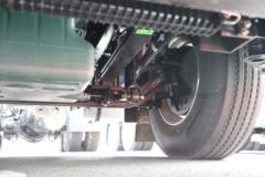 一汽解放 J6V重卡 领航版 600马力 6X4 LNG自动档牵引车(液缓)(CA4250P66M25T1A3E6)
