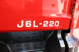 解放J6L 随车吊外观图片