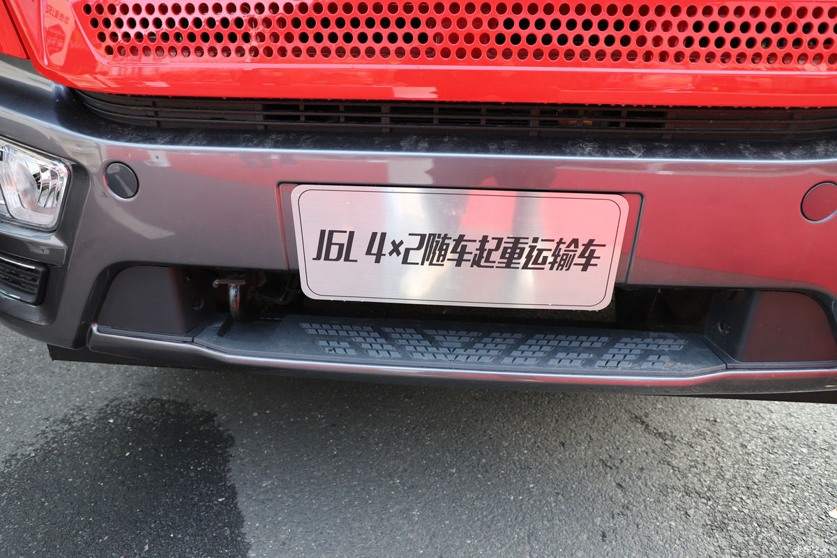 һ J6L 220 4X2 泵(칤)(XGS5180JSQJ6)
