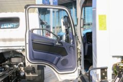 解放 虎6G中体 4.5T 单排纯电动轻卡底盘(CA1047P40L2BEVA85)86.55kWh