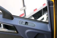 解放 虎6G 180马力 4X2 随车吊(CA1160P40K62L4BE6A85) 解放 虎6G 180马力 4X2 随车吊(CA1160P40K62L4BE6A85)