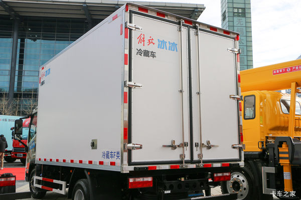 限时特惠，立降0.3万！安阳市领途冷藏车系列疯狂促销中