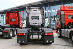 一汽解放 J6V重卡 领航版 620马力 6X4 AMT自动档牵引车(液缓)(CA4250P66K33T1E6) 一汽解放 J6V重卡 领航版 620马力 6X4 AMT自动档牵引车(液缓)(CA4250P66K33T1E6)