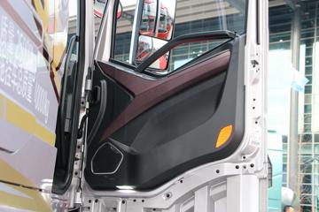 һ����� J6V�ؿ� �캽�� 620���� 6X4 AMT�Զ���ǣ����(Һ��)(CA4250P66K33T1E6)ͼƬ