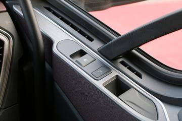 һ����� J6V�ؿ� �캽�� 620���� 6X4 AMT�Զ���ǣ����(Һ��)(CA4250P66K33T1E6)ͼƬ