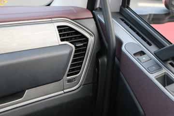 һ����� J6V�ؿ� �캽�� 620���� 6X4 AMT�Զ���ǣ����(Һ��)(CA4250P66K33T1E6)ͼƬ