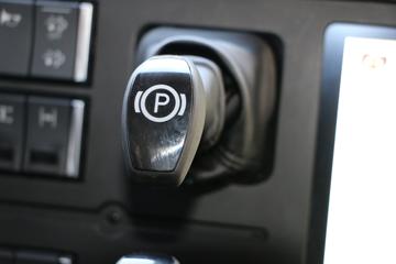 һ����� J6V�ؿ� �캽�� 620���� 6X4 AMT�Զ���ǣ����(Һ��)(CA4250P66K33T1E6)ͼƬ