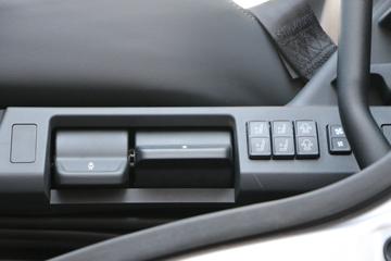 һ����� J6V�ؿ� �캽�� 620���� 6X4 AMT�Զ���ǣ����(Һ��)(CA4250P66K33T1E6)ͼƬ