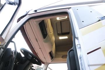 һ����� J6V�ؿ� �캽�� 620���� 6X4 AMT�Զ���ǣ����(Һ��)(CA4250P66K33T1E6)ͼƬ