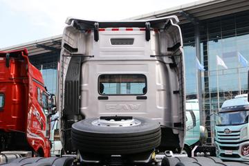 һ����� J6V�ؿ� �캽�� 620���� 6X4 AMT�Զ���ǣ����(Һ��)(CA4250P66K33T1E6)ͼƬ