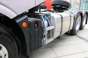 һ����� J6V�ؿ� �캽�� 620���� 6X4 AMT�Զ���ǣ����(Һ��)(CA4250P66K33T1E6)ͼƬ