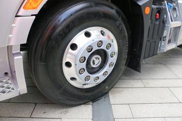 һ����� J6V�ؿ� �캽�� 620���� 6X4 AMT�Զ���ǣ����(Һ��)(CA4250P66K33T1E6)ͼƬ