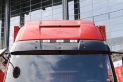 一汽解放 J6L 260马力 4X2 9.7米LNG厢式载货车(CA5180XXYP62M2L5E6)